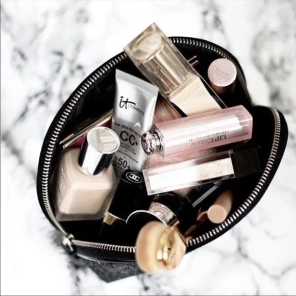 MYSTERY Beauty Box!!! Brand new high end labels - Picture 2 of 2